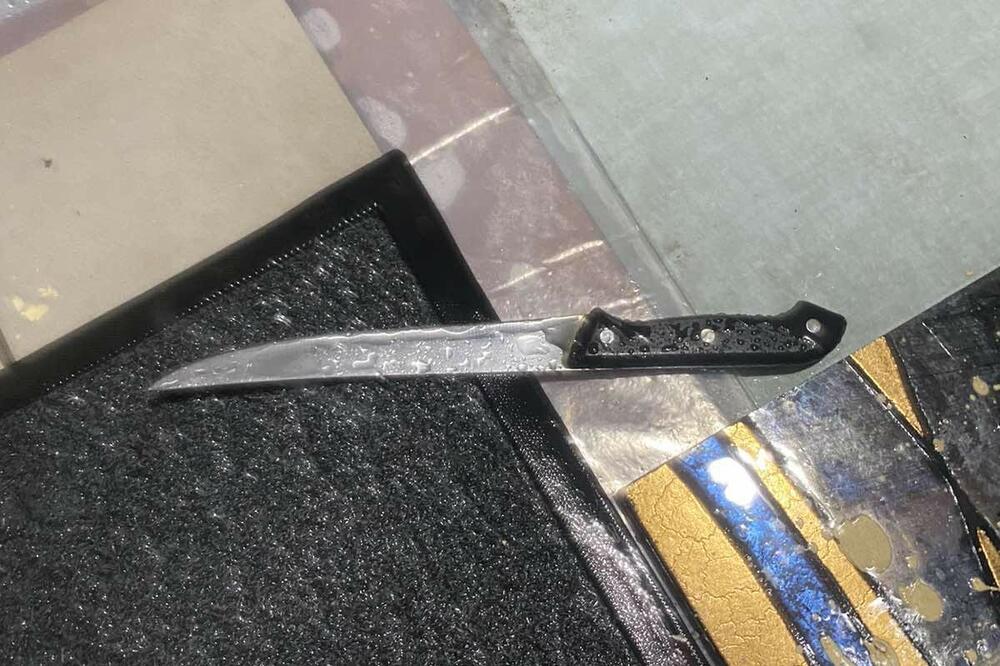 Policajcima prijetio nožem prilikom hapšenja, osumnjičen da je obio vozilo i ukrao preko 1.500 eura