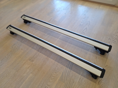 Poprecni krovni nosaci THULE wingbar(najjaci model)za auta sa uzduznim odignutim sinama 120cm sirine