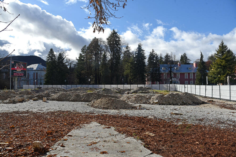 Posao potpisan, &ldquo;Lokanda&rdquo; na čekanju: Prijestonica i &ldquo;Talija company&rdquo; moraju do 5. decembra da potvrde partnerstvo