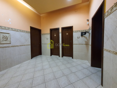 Poslovni prostor 66m2, Centar