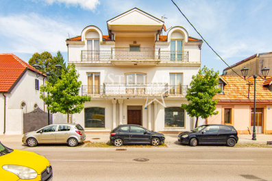 Poslovni prostor 100m2 , Cetinje  Izdavanje