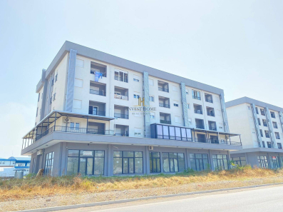 Poslovni prostor 110m2, Stari Aerodrom, Podogrica, Izdavanje