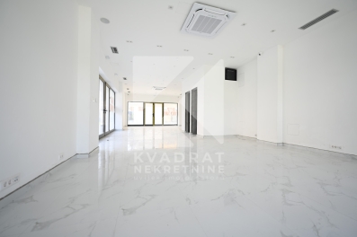 Poslovni prostor 80m2, Zabjelo - IZDAVANJE