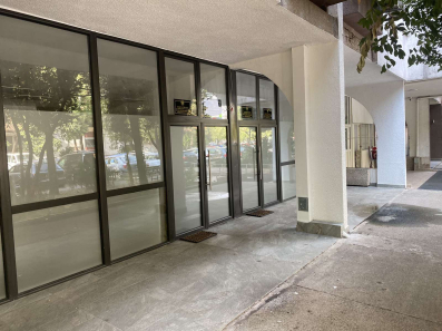 Poslovni prostor od 294m2, Blok V