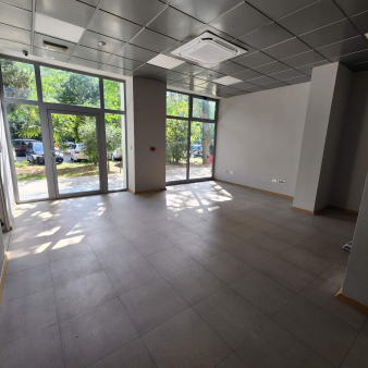 Poslovni prostor od 120m2, Bul.Sv.Petra Cetinjskog