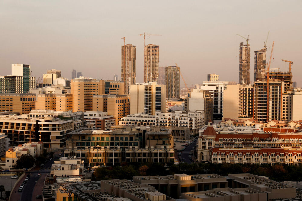 Prazni stolovi i sobe: Kako rat na Bliskom istoku uništava privredu Dubaija