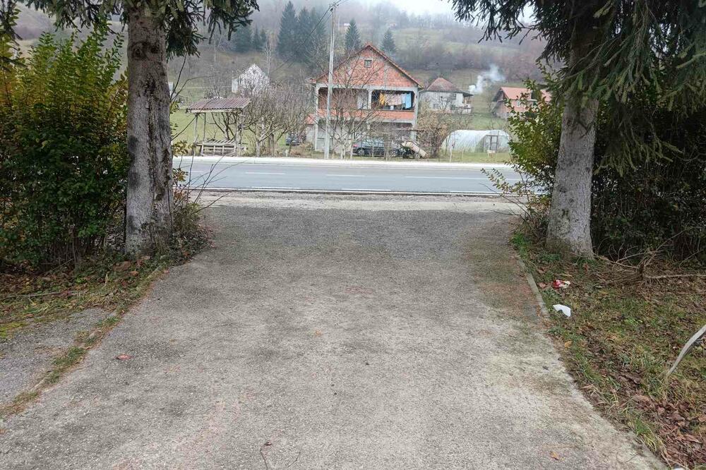 &bdquo;Preskočili&rdquo; odvod, kuće ugrožene: Problemi mještana koji žive uz nedavno rekonstruisani put Bijelo polje - Berane