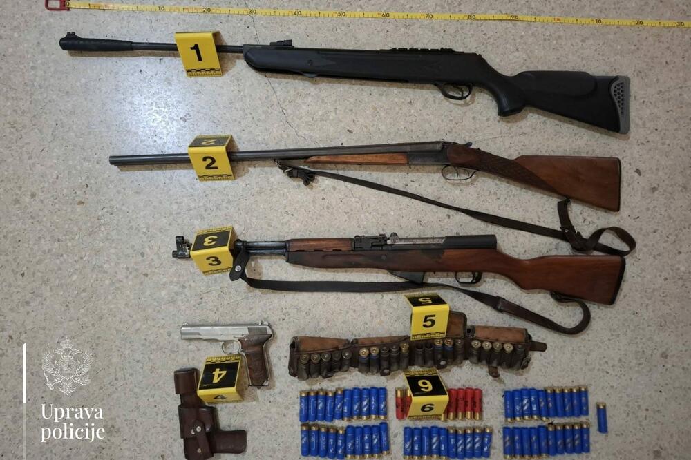 Pretresi na sjeveru, oduzeto deset komada oružja i veća količina municije