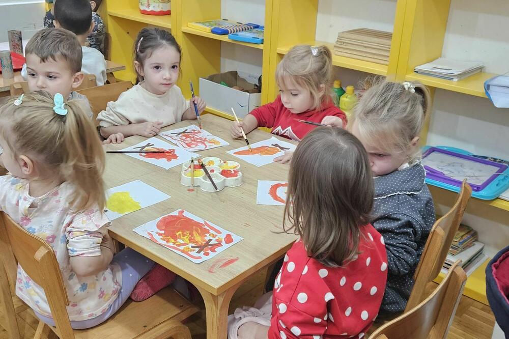 Priroda je sjajna učiteljica: Djeca iz nikšićkog vrtića "Ciciban" uče o planinarenju i planinarskoj opremi