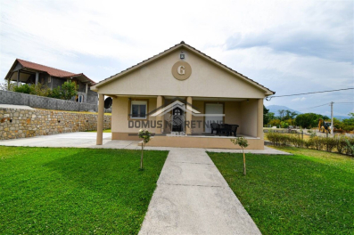 Prizemna kuća 100m2 na placu 1.000m2, Novo Selo - Danilovgrad