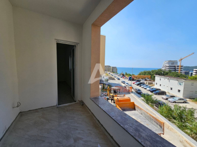 Prodaja Dvosobnog Stana 59m² s Pogledom na More u Novoj Zgradi u Bečićima – Bez 3% Poreza!