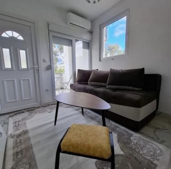 Prodaja jednosobnog namjestenog stana