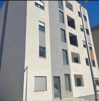 Prodaja, neuseljavan dvosoban stan 61m2