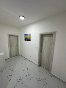 Prodaje se nov jednosoban stan od 44m2 - Zabjelo