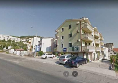 Prodaje se stan