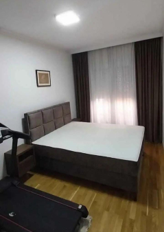 Prodaje se stan u Podgorici, Tuski put.  Stan ima 47 m.  I nalazi se na 3.spratu.  Prodaje se namje