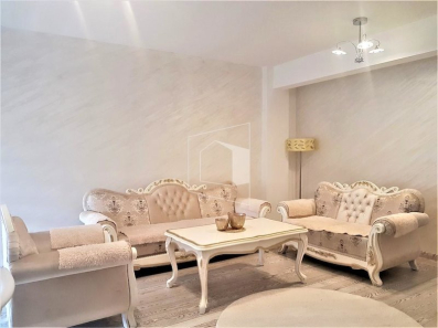 Prodaje se trosoban, luksuzno opremljen stan, površine 88m2, u dijelu grada Preko Morače u Podgorici.