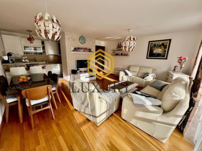 Prodaje se,dvosoban stan,Pg-Toloska suma