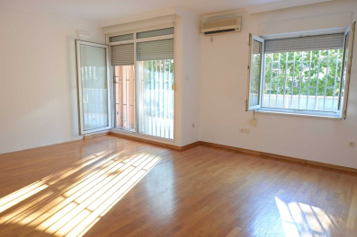 Prodaje se garsonjera, površine 48m2 u dijelu grada Preko Morače u Podgorici.
