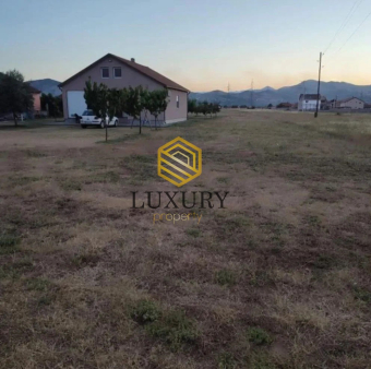 Prodaje se,plac,Pg-Dajbabe