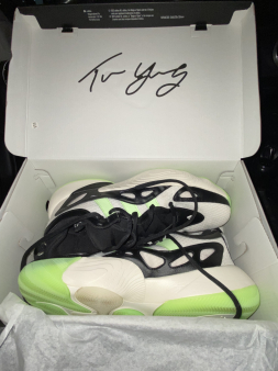 prodajem adidas patike za kosarku