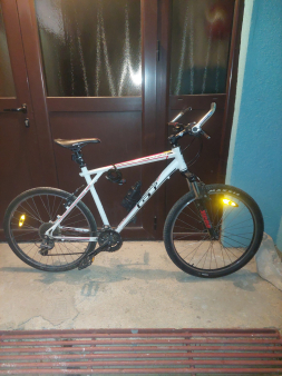 Prodajem biciklo GT 24 brzine