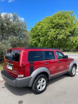 Prodajem Dodge Nitro