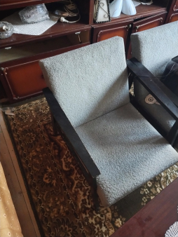 Prodajem fotelje Titovke 3 komada