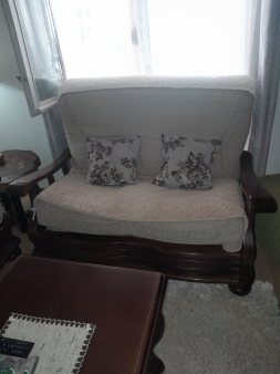 Prodajem ili mijenjam za odg ugaonu.068046635