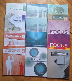 Prodajem knjige za 4. razred Gimnazije