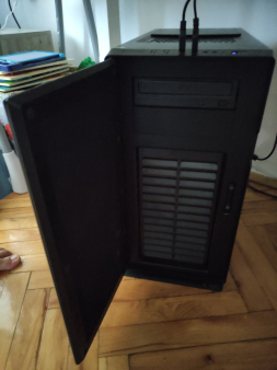 Prodajem kuciste i5-4440 gtx 750 ti 2 gb 12 gb ram