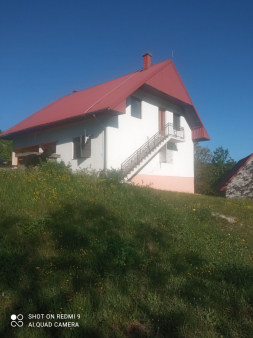 Prodajem kucu u Pivi (Rudinice)