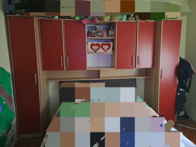 Prodajem očuvan dječiji ormar