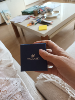 Prodajem ogrlicu svarovski