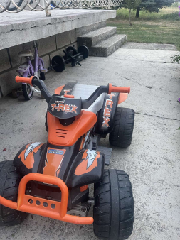 Prodajem Per perego motor za đecu