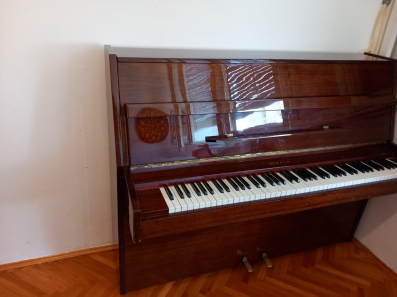 Prodajem pianino