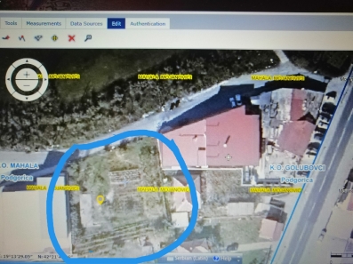 Prodajem plac u Mahalu
