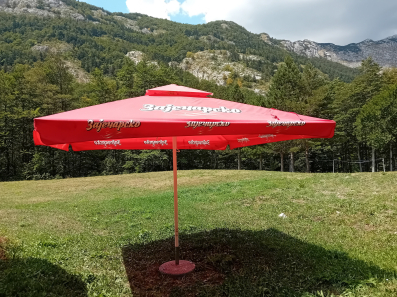 Prodajem veliki suncobran 44