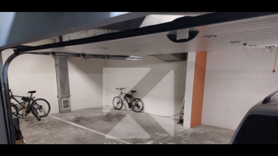 Prodajem veliku garazu