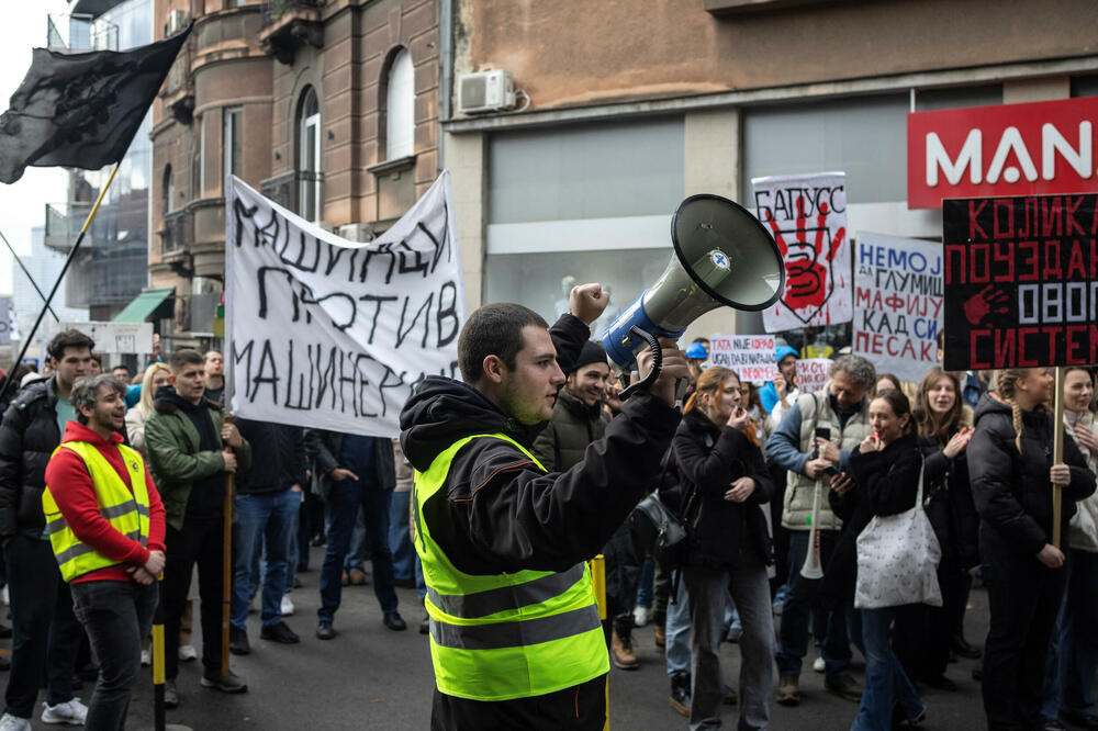 Protesti u Srbiji: „Kosmopolitizam naspram primitivizma“