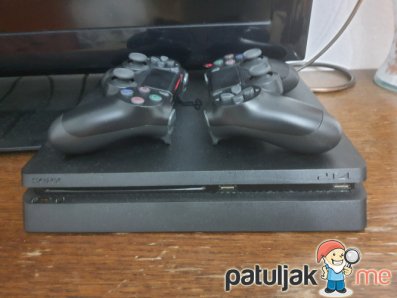 PS4 sa 19 igrica i FIFA 24