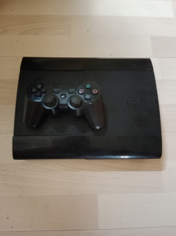PS3 super slim, cipovan.