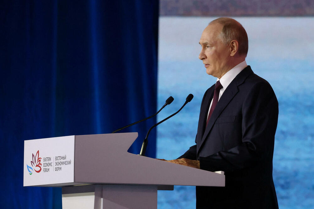 Putin: Bila koja zapadna sila u Ukrajini biće legitimna meta za rusku vojsku