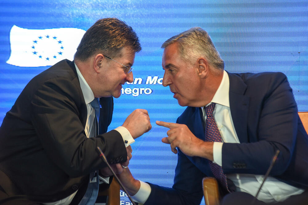 Raduje se našoj posjeti, sjajan lik: Iz prepiske Lajčaka i Epstina proizlazi da je Đukanović trebalo da ih ugosti