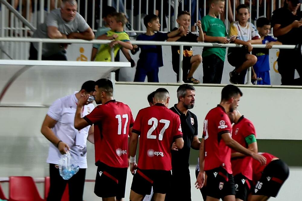 Rapid prevelik zalogaj: Tuzani prošli školu koja mora da se prođe
