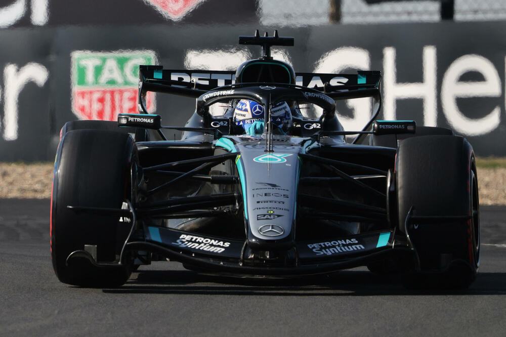 Rasel pobijedio u sprint trci u Kini