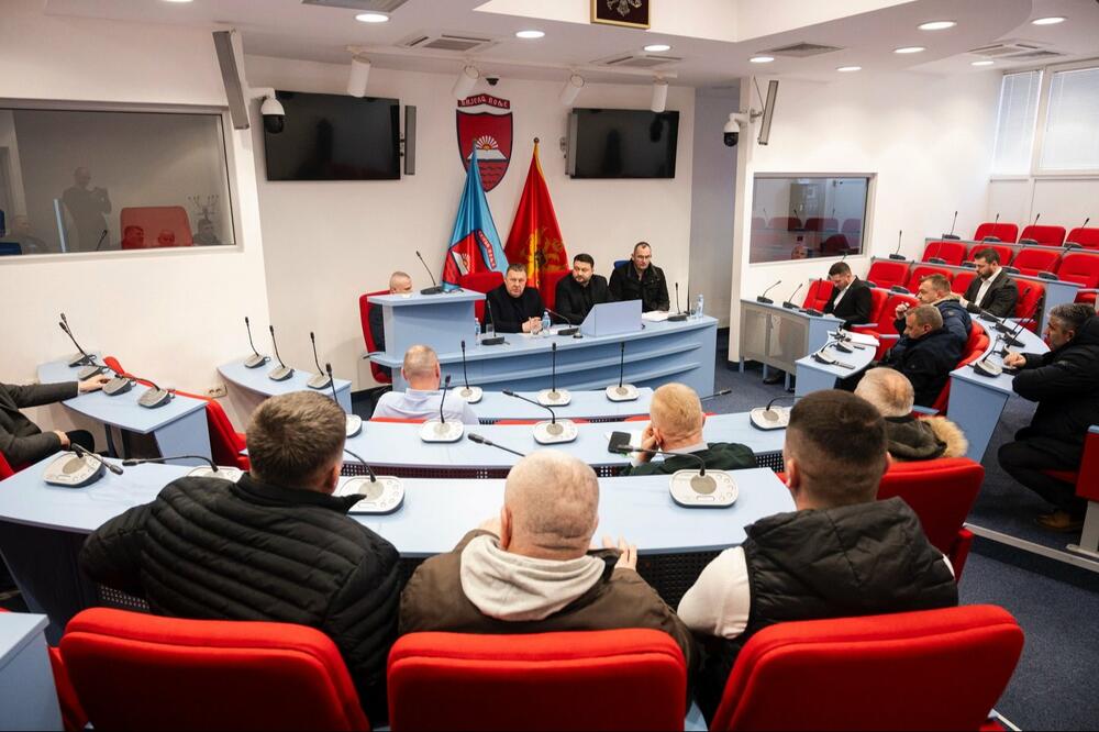 Razgovarali o proizvodnim kapacitetima bjelopoljskih poljoprivrednika i mogućnosti otkupa viškova povrća