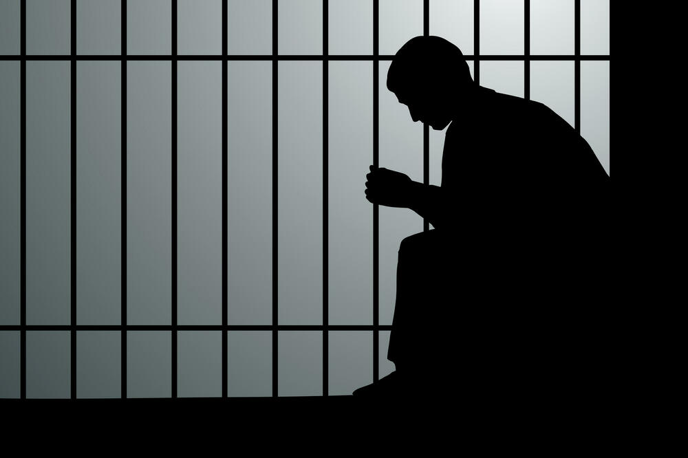 Reflektor: Kakvi su uslovi u zatvorima i zašto djecu nezakonito šalju iza rešetaka?