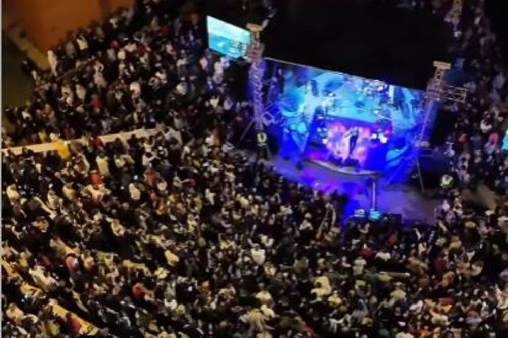 Rozga nastupila u Plužinama, organizatori: Ovolika posjeta na gradskom amfiteatru nije zabilježena