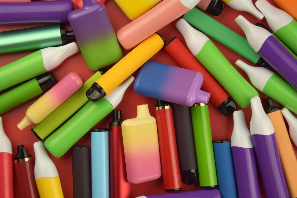 RSE: Kako zabrana jednokratnih e-cigareta u Britaniji pomaže ukrajinskim vojnicima na frontu